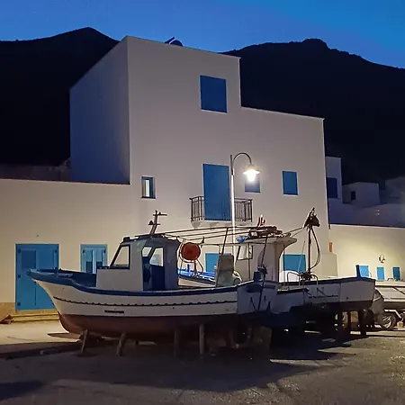 The Twins In 2 Πανσιόν *